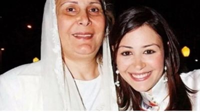 اشرف زكى لـ الجمهورية أون لاين : زيزى مصطفى بخير ووفاتها أشاعة