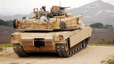 أستراليا تسلم أوكرانيا دبابات أبرامز M1A1