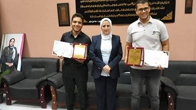 أنتم فخر الشروق.. سحر الخولي تكرّم أوائل الدبلومة الفنية وتشيد بتفوقهم