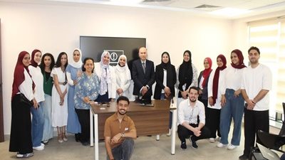 خبراء الصحافة يحكمون مشروعات الإنتاج العملى لطلاب إعلام عين شمس