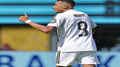 شاهد| مبابي يحصل على رقم القميص الأسطوري في ريال مدريد