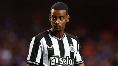 بـ600 ألف إسترليني أسبوعيًا.. الهلال يستهدف التعاقد مع إيزاك