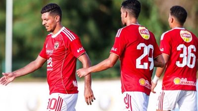 على غرار وسام أبوعلي.. نجم الأهلي يتمسك بالرحيل