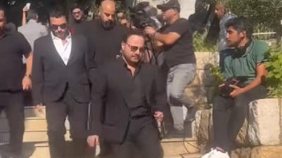 ميريام فارس ولطيفة والحلانى يقدمون واجب العزاء لـ فيروز فى نجلها