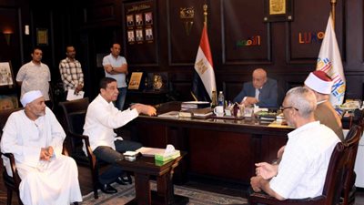 محافظ الأقصر يتفاعل مع مطالب الأهالي