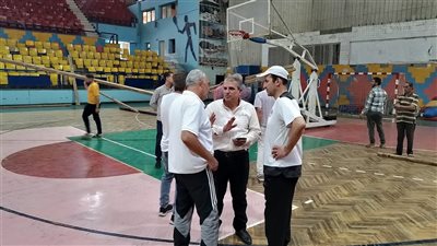 رئيس الزقازيق يتابع اعمال تجهيزات مقراللجنةالعامةلانتخابات الشيوخ