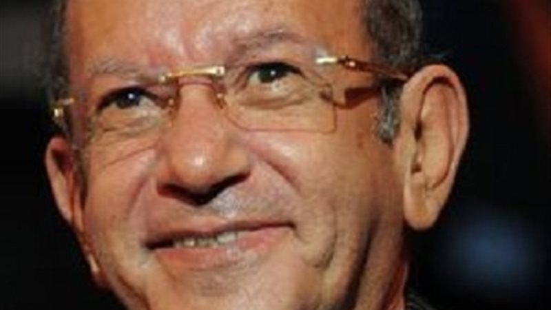 الفنان القدير لطفي