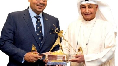 ياسر ادريس: احتفال أساطير ألعاب الماء بدخول حسين المسلم قائمة العظماء