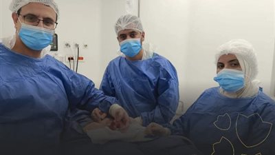 إجراء جراحة دقيقة لاستئصال رحم سيدة بالمجمع الطبي بالسويس