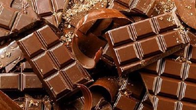 بعد ارتفاع أسعارها.. إليك طريقة عمل الشوكولاتة في البيت