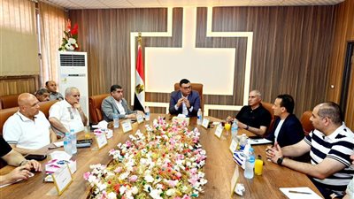 وزير الإسكان يتابع مشروعات بـ 9.4 مليار جنيه في برج العرب