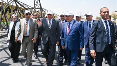 افتتاح خط إنتاج أبراج كهرباء الجهد العالي بمصنع الطائرات