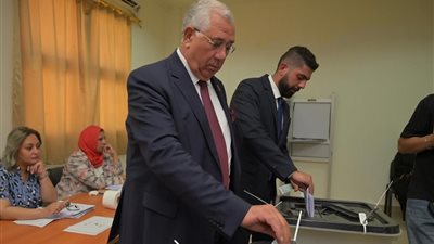 قيادات حزب الجبهة يدلون بأصواتهم في انتخابات مجلس الشيوخ