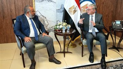 وزير البترول:تشجيع مشاركة القطاع الخاص باستثماراته في استغلال الفوسفات