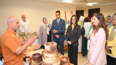 التضامن تفتتح معرض 