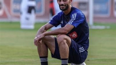 الأهلي يوافق على انتقال أحمد عبد القادر للدوري الليبي