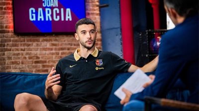 جارسيا يكشف كواليس أزمة قيده فى برشلونة