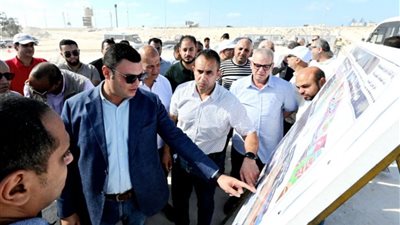 وزير الإسكان يتفقد بحيرات نيو مارينا ومارينا 8