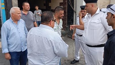 أسباب غلق جهاز مدينة 15 مايو لـ(15) محل بالتعاون مع شرط التعمير.. صور