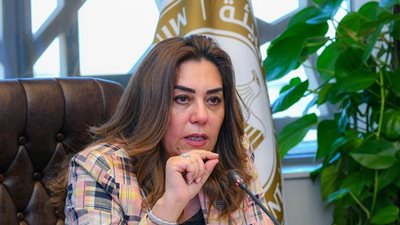 البيئة تستعرض توقعات الانذار المبكر بتأثير العوامل الجوية