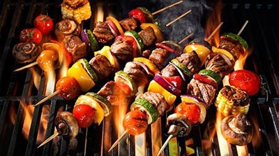 لماذا ينصح الأطباء بتناول الطعام المشوي؟