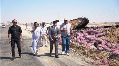 نائب محافظ مطروح يتفقد إعادة تسيير حركة الطريق الدولى الساحلى