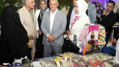 إقبال جماهيري كبير على معرض 