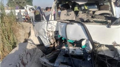 إصابة 6 في تصادم ميكروباص وربع نقل بالطريق الزراعي بكفر الزيات