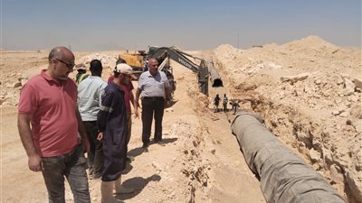 رئيس شركة مياه البحر الأحمر يتفقد محطة الكريمات