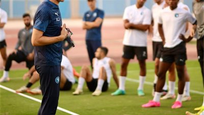 استعدادا لمباراة الأهلي.. يورتشيتش يتراجع عن تجميد نجم بيراميدز