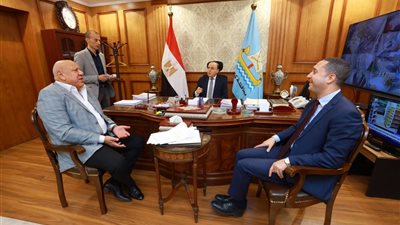 محافظ كفرالشيخ يجتمع بأعضاء مجلسي النواب والشيوخ