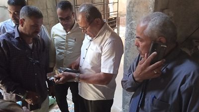 ضبط 5 أطنان زيت ونصف طن دقيق مدعم في حملات تموينية بالمنيا
