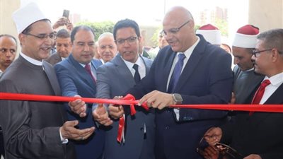 محافظ القليوبية ورئيس جامعة بنها ومدير الأمن يفتتحون مسجد الحبيب المصطفى بالحرم الجامعي