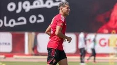 أبرزهم إمام عاشور.. استبعاد 10 نجوم بالأهلي من موقعة بيراميدز