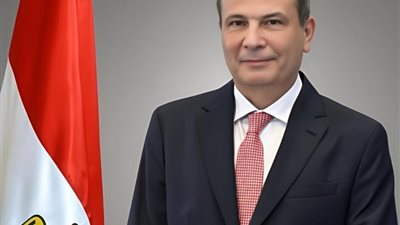 فاروق يوجه بتكثيف جهود الزراعة الآلية لدعم مزارعي الأرز في موسم الحصاد
