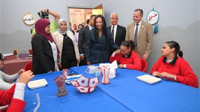 وزيرة التضامن تزور دار رعاية التثقيف الفكري للفتيات بحلوان