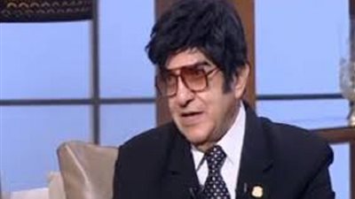 الموسيقار مجدي الحسيني يدخل فى نوبة بكاء بسبب العندليب