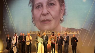 هنو يعلن بحث تحويل اسم مهرجان المسرح التجريبى إلى القاهرة الدولى