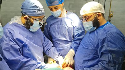 جراحة دقيقة بمستشفى قنا تنقذ مريضة من ورم نادر بالغدة النكافية