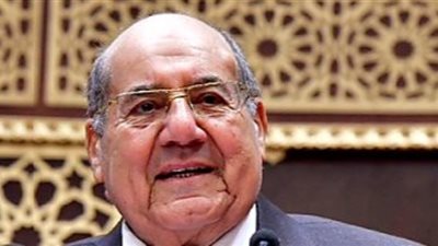 رئيس مجلس الشيوخ يهنئ الرئيس السيسي بذكرى المولد النبوي الشريف