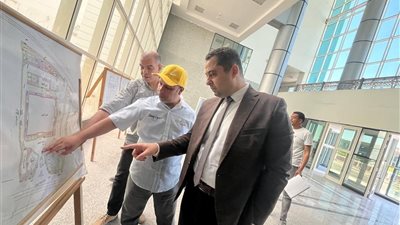 وزير الإسكان: تنفيذ مستشفى سعة ١٧٥ سريرًا بمدينة قنا الجديدة