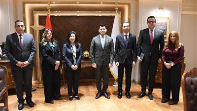وزير الشباب يبحث التعاون مع ممثلة برنامج الأمم المتحدة الإنمائي في مصر