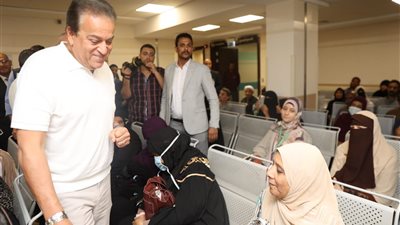 وزير الصحة يتفقد الخدمات بمستشفى شفاء الأورمان بالأقصر ..صور