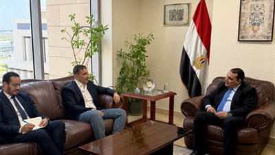 التمثيل التجاري المصري والمجلس التصديري للأثاث يضعان خطة مشتركة لزيادة الصادرات