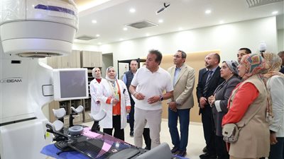 وزير الصحة يوجه بإنشاء وحدة زراعة نخاع ومستشفى صحة نفسية في قنا