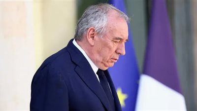البرلمان الفرنسي يحجب الثقة عن حكومة فرانسوا بايرو