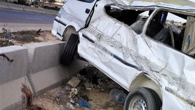 اصابة ١٠ في حادث سيارة علي طريق الساحل بالحمام