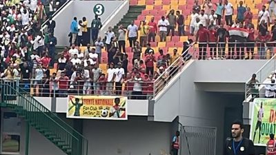 جماهير مصر تؤازر منتخب الفراعنة أمام بوركينا فاسو