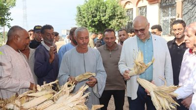 محافظ القليوبية يتفقد منشآت زراعية ويطلق لقاءً أسبوعياً مع المزارعين