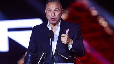 الخطيب لنجوم الأهلى : كرة القدم ليست بالأسماء